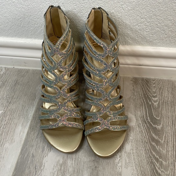 NIB Kenneth Cole Reaction Crash It Iridescent Blue Pink Open Glitter Heels 8.5 - Picture 3 of 8